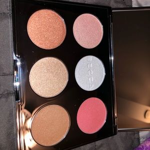 Becca highlight palette